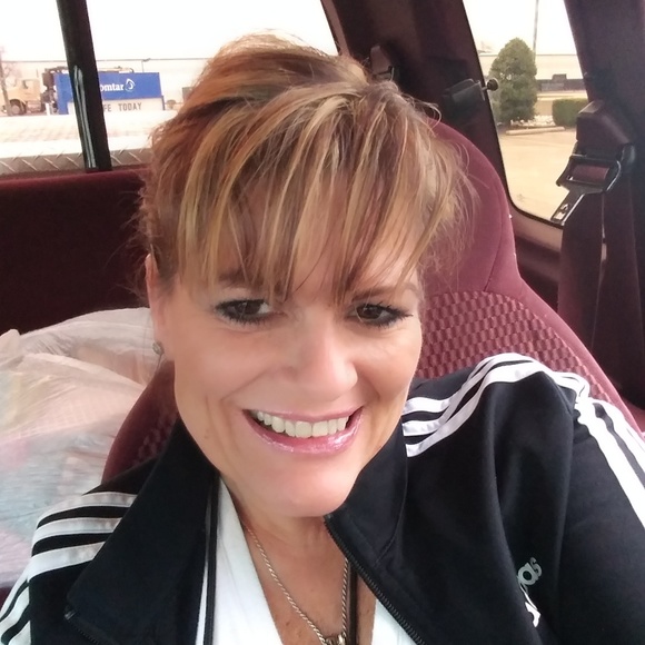 Meet your Posher, Meschelle - Picture 1 of 1